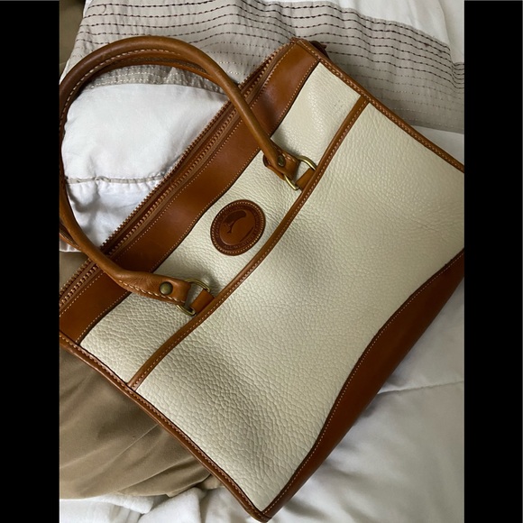 Vintage π― Dooney & Bourke π